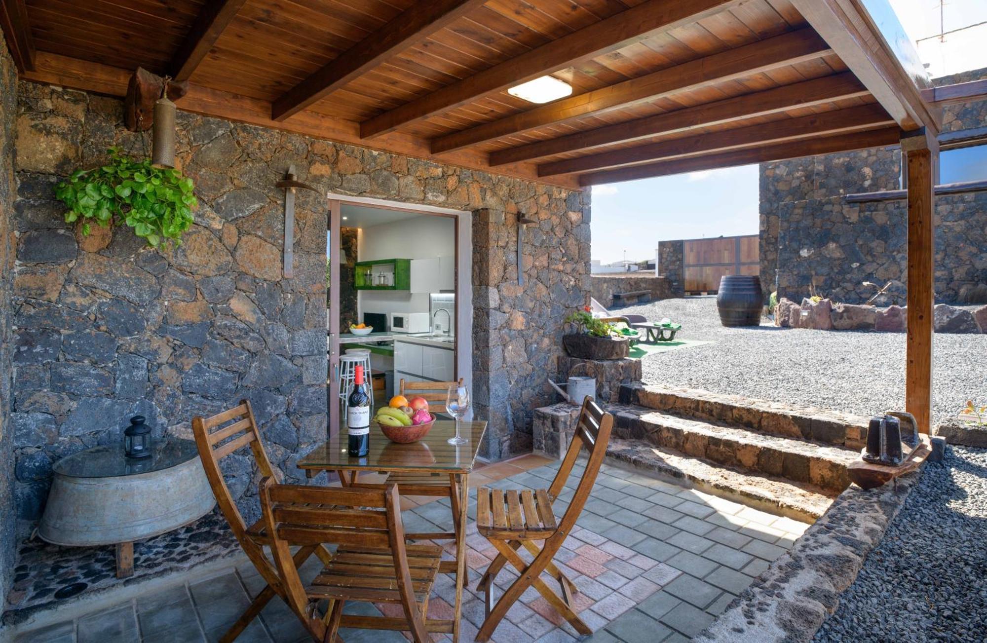 Apartamento Los 4 Nobles Tinajo Exteriér fotografie